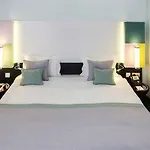 Hotel Caratpark Taksim 4*